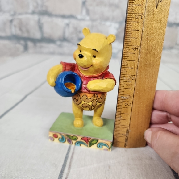 Jim Shore Disney Traditions Winnie the Pooh "Hunney of a Bear" Figurine 4.25' - Picture 8 of 10